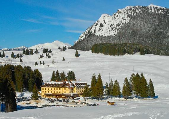 Hotel Vezzena Malga Postesina Exterior foto